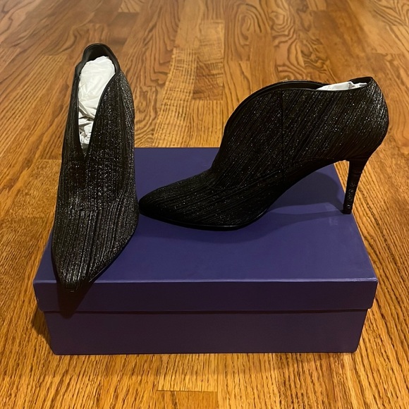 Stuart Weitzman Woman’s Brass Licorice Napa Heels Size 7 - Picture 1 of 9